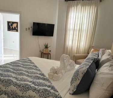 Jack's Hill Villa | Carters Nest Jacks Hill - Kingston