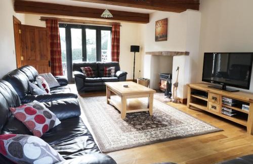 Chudleigh House | Carthorse Cottage