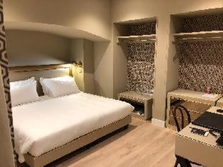 Quartieri Spagnoli Hotel | Caruso Place Luxury Rooms & Suites