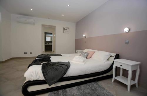 Poco Partido Hotel | Carvoeiro B&B and S.P.A Suite 7