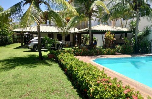 Centro House | Casa 4 quartos em Guarajuba, excelente localização! 200m da praia!