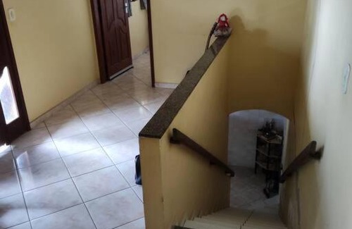 Balneario Ponta da Fruta House | Casa agradável com piscina a 200 metros da praia