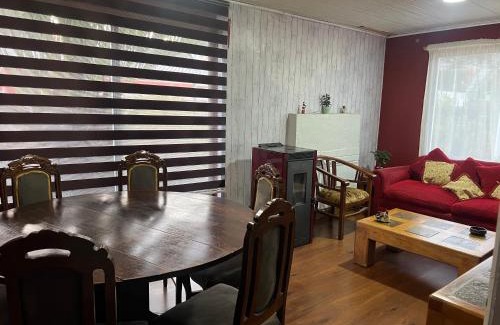 Constitucion House | Casa Alameda Remodelada