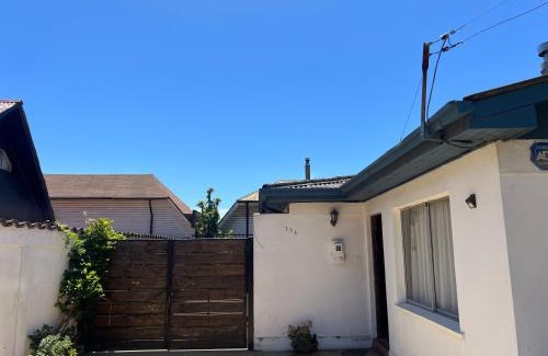 Constitucion House | Casa Alameda Remodelada