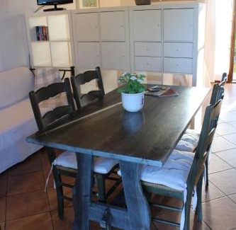 Cecina Apartment | Casa "Ale" con piscina comune e bellissimo giardino a 5 minuti dal mare