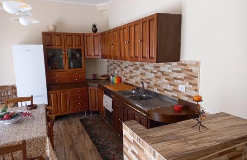 Coste Apartment | Casa Aleida