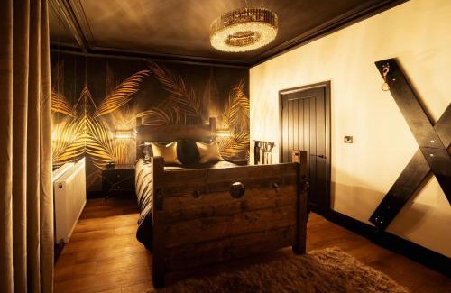 Stoke-on-Trent Apartment | Casa Amor - Kinky Adult Midlands