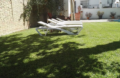 Burguillos Villa | CASA ANA: Very quiet with garden and pool to relax