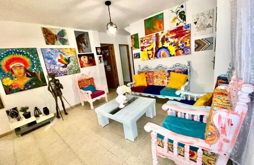 Bello House | Casa Art Jacana