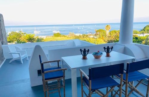 San Vincenzo House | Casa Avocado - in the center, with a view and quiet