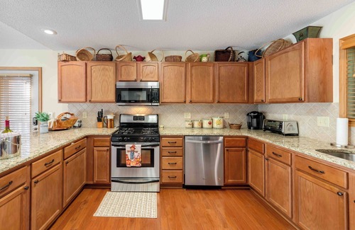 Beech Mountain Ski Chalet | Casa Bella – 5 Min to Beech Mtn Resort + Hot Tub