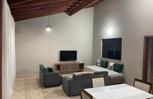Jardim California House | casa Belo Horizonte · Casa 3 quartos parte superior individual com suite