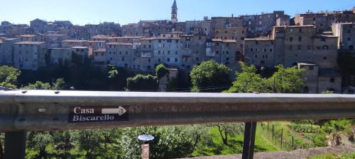 Grotte di Castro House | Casa Biscarello - Borgo e Lago