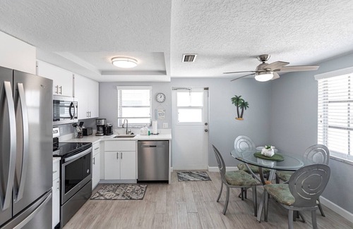 Siesta Key Villa | Casa Blanca - VA05 - Breathe Easy on Siesta Key