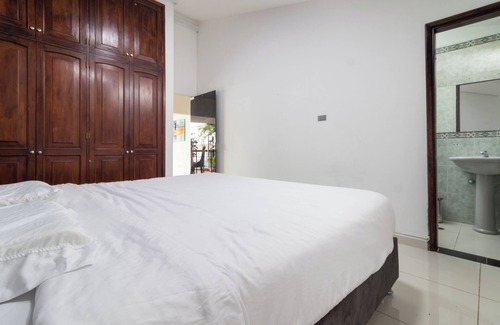 Ciudad Jardin Bed & Breakfast | Casa Blau