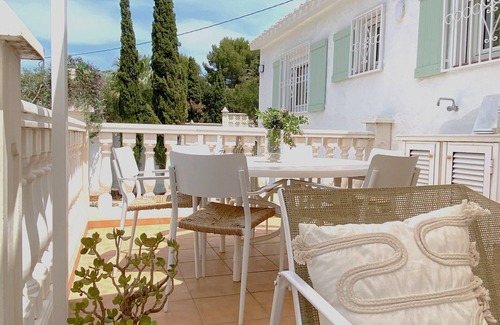 Denia Ski Chalet | Casa Bonavida - Escápate a Nuestro Paraíso Mediterráneo
