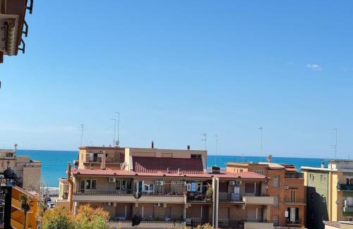 Ladispoli Apartment | Casa Bouquet