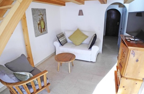 Brissago Apartment | Casa Calebris is a beautiful, romantic and cozy 1.5-room apartment with a balcony.