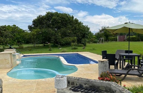 Cali House | Casa Campestre en Cali