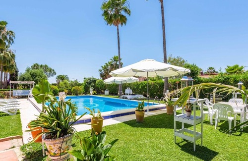Los Palacios y Villafranca Villa | Casa Campo La Capilla Los Palacios y Villafranca by Ruralidays