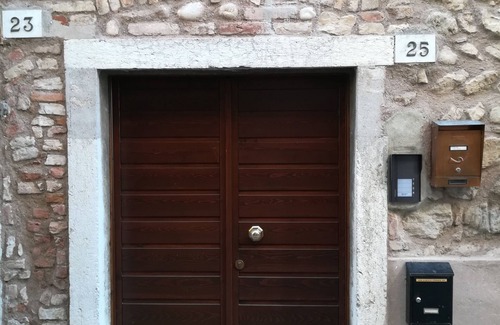 Lazise Old Town Apartment | Casa Carlottina - Attic in the heart of Lazise