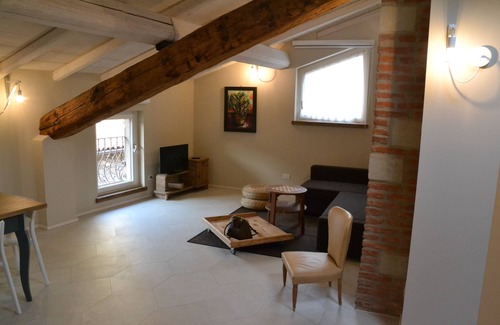 Lazise Old Town Apartment | Casa Carlottina - Attic in the heart of Lazise