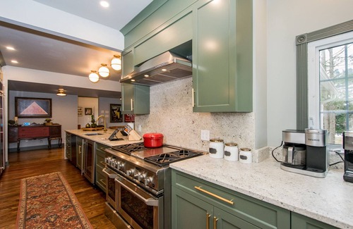 Hendersonville House | Casa Carolina Estate: Beautiful Victorian Mansion on 5 acres in Hendersonville!