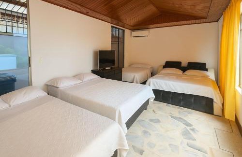 Campestre Apartment | Casa Castillo Cali