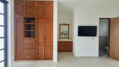 Cuzamil House | Casa Cecilia