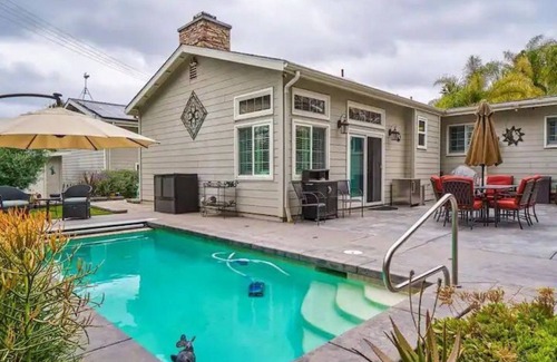 Mount Helix House | Casa Charles a private Villa in the foothills of Mt Helix in La Mesa, CA.