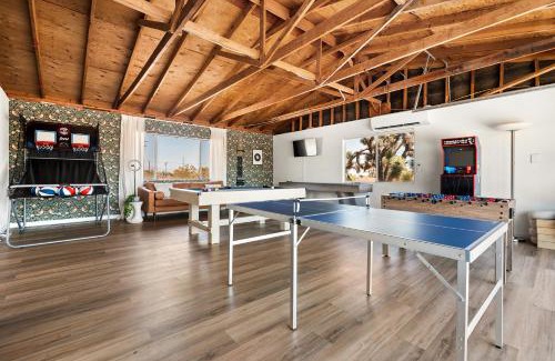 Yucca Valley House | Casa Cholla- Game Room, Hot Tub, Plunge Pool, Sauna, Hammocks