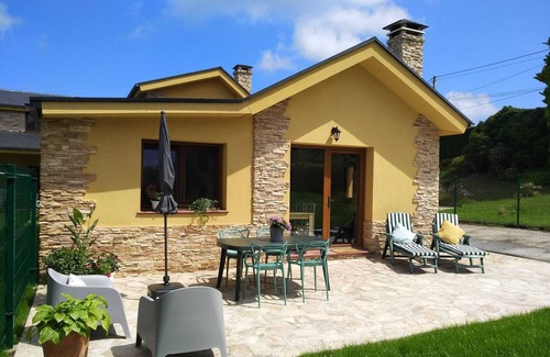 Burela House | Casa con Jardín Individual y a 400 Metros de las Playas y Paseo Marítimo