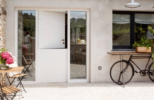 Lamadrid House | Casa con Jardín y Piscina Climatizada Cerca de Comillas a 10 min de la Playa