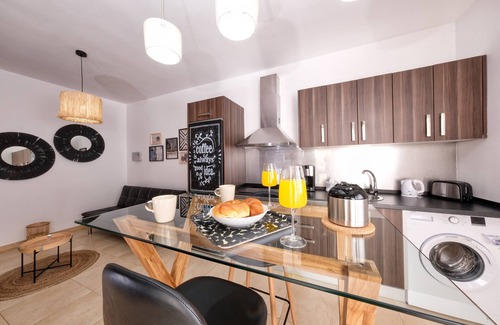Costa Teguise Ski Chalet | Casa Costa Esmeralda Plus- Pool and Relax