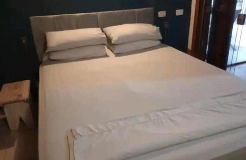 Cabore House | Casa Cultural Caiçara Paraty - WiFi, Vaga privativa, próxima ao Centro Histórico