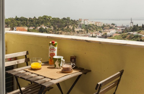 Beato Apartment | Casa das Olaias & Closed Private Parking