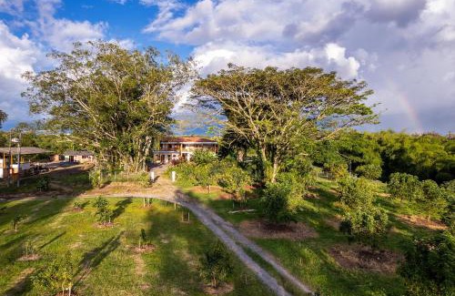 Armenia House | Casa de Campo en El Edén