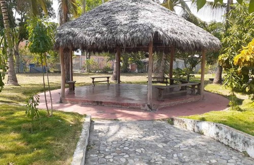 Utica Cottage | Casa de campo La MariaCa - Rest House