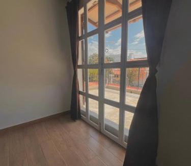 Comuna 2 House | Casa de Huéspedes El prado