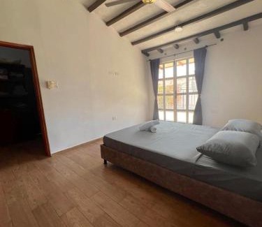 Comuna 2 House | Casa de Huéspedes El prado