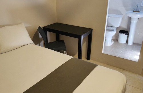 Salina Cruz Hotel | Casa de Huéspedes Juanita