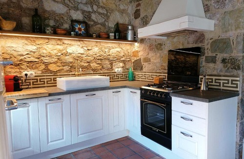 Vilallonga de Ter Ski Chalet | Casa de La Roca - Only Adults.
