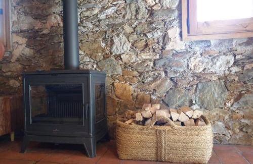 Vilallonga de Ter Ski Chalet | Casa de La Roca - Only Adults.