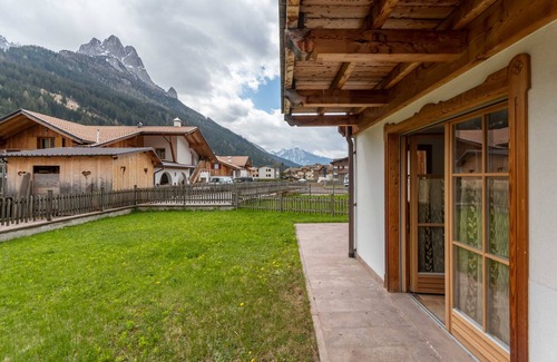 San Giovanni di Fassa Apartment | Casa De La Veisc