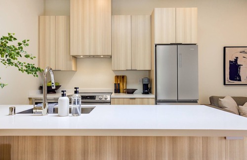 Santa Barbara Apartment | Casa De La Vina Unit 12 - Boutique Apartment