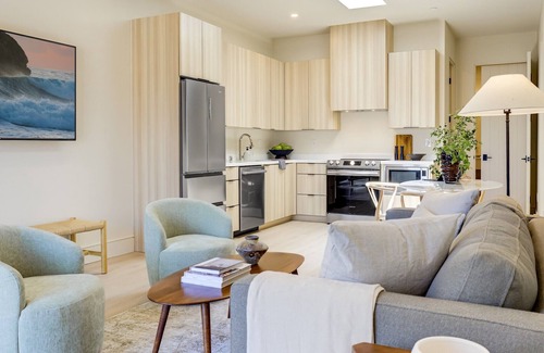 Santa Barbara Apartment | Casa De La Vina Unit 13 - Boutique Apartments
