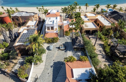 Buenavista House | Casa de las Sonrisas - Beachfront Oasis w/Pool