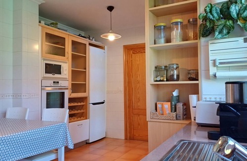 Gondomar House | CASA DE LOIS: a step away from Vigo, Baiona and Playa América.