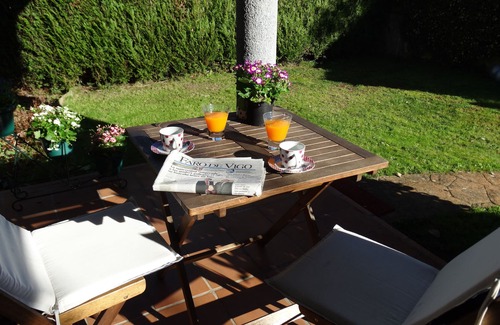 Gondomar House | CASA DE LOIS: a step away from Vigo, Baiona and Playa América.