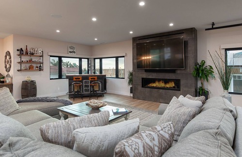 Sunset Cliffs House | Casa de Lomas by the Beach